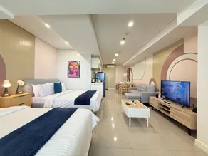 Sapphire Seaview Park Suites, Hotel Staycation, Near Airport NAIA, MOA, Okada, Entertainment City, PITX Bay View Rooms - Image 1