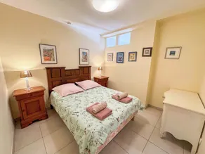Au calme, belle vue dégagée à 250m des plages et des commerces. Wifi. - Image 4