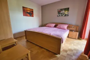 Luxury 8 person holiday home with 4 bedrooms and 2 bathrooms in Haren Ems - Image 4