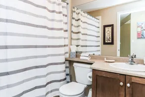 Beautiful Condo by the beach, walk to downtown - Image 2