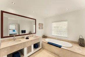 Blue Horizon Battaleys Mews - Beautiful villa 5 minutes stroll to Mullins beach - Image 5
