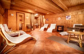 Hotel Capital with private wellness - Image 4
