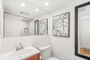 Quiet & Convenient With Great Amenities. Close To Downtown. Large Pool, HT, Fitness Rm. Parking - Image 5