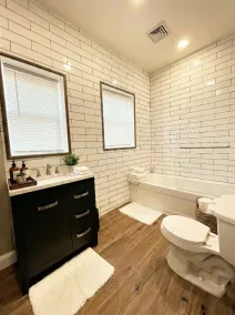 Charming Wilmington Penthouse Loft - Image 3