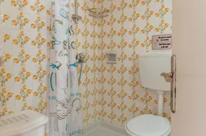 Apartment \"Margaret House\" with Wi-Fi, A/C, Terrace & Garden - Image 3
