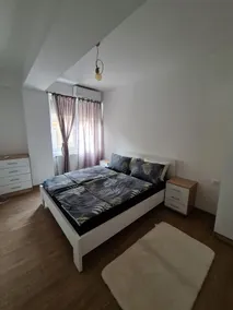 Charming Red Light City Center Apartment - Image 4