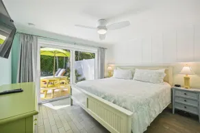 Island Living & Remodeled!  Steg från stranden, med privat uppvärmd pool! - Image 5
