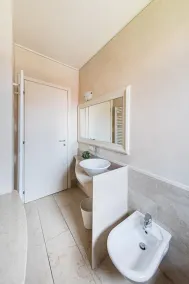 La Romantica Holiday Home by Wonderful Italy - Image 4