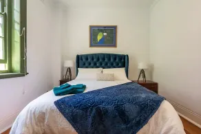 Divine Workers Cottage - a perfect retreat in the heart of The Rocks. - Image 4