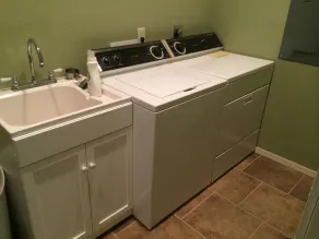 Nouvelle propriété au bord du lac parfaite pour toute la famille - Image 2