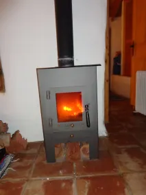 Rustik lägenhet i den andalusiska byn Cajiz - Image 2