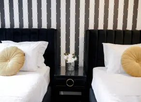 Luxe Hotel Style with Amenities of Apartment City Vibes near Beach/ Restaurants - Image 3