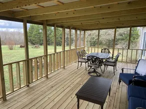 Peace and quiet of country living within minutes of city amenities. - Image 4