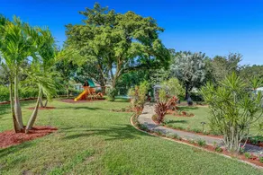 8BR Gem With Pool, Lake View & Tons of Amenities! - Image 2