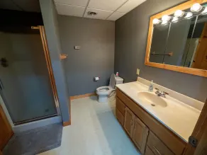 4 bedroom vineyard home near Brookings, SD - Image 5