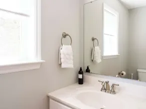 Double lot walk to beach 5 bed 7 bath, large yard - Image 2