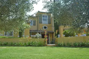 L'Olivette B&B Lavender Room.\nFor 2 Adults Only.\nUnsuitable for Children. - Image 3