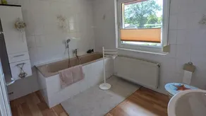 Spacious vacation apartment with plenty of room between Lake Tollense and Lake Müritz - Image 2