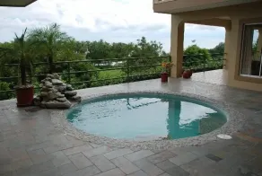 Up Close Ocean View W / Pool-Beach 600 Ft Away 2nd Flr Studio - Image 5