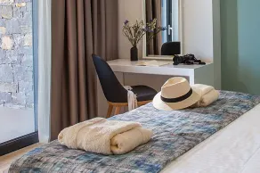 Villa Hyperion - Luxury 7 bdrm Villa with infinity heated pool - Image 2