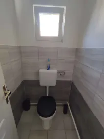 Holiday home with pool, air conditioning and WLAN near the beach - Image 3