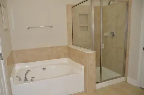 FULLY FURNISHED - 12 OAKS - Image 5