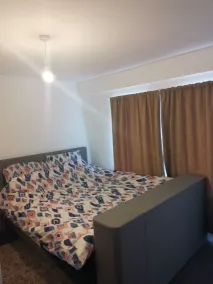 The property is located 8 minutes walk to the Tilbury station. - Image 5