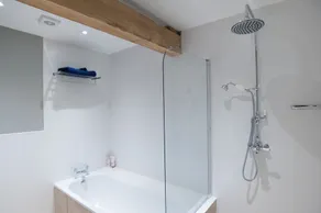 Tilbury View -  a holiday cottage that sleeps 2 guests  in 1 bedroom - Image 2