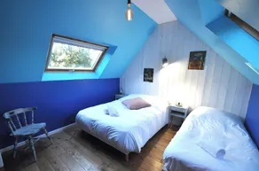 Villa and outbuilding, private swimming pool, sauna, games rooms, not overlooked - Image 4