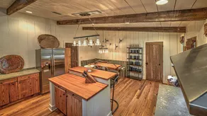 4-BR Hatcher House w/ docks, pool, & private firepit on Emma's Driftwood Farm - Image 3