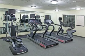 1 Bedroom Suite | FREE Breakfast + Laptop-friendly - Image 2