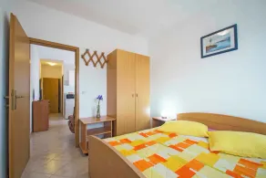 Holiday apartment with air conditioning - Image 4