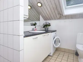 8 person holiday home in Oksbøl-By Traum - Image 4