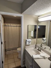 \" Touch of Kansas \" with Hot tub in Tan Tar A Estates! Bordering Margaritaville! - Image 5
