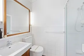 Casa Blanca - 2-4 Heggerton St McCracken - No Linen Included - Image 3
