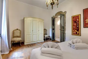 Mamo Florence - Fiorenza Historical Apartment - Image 5