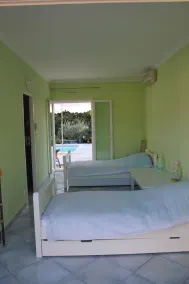 Comfortable villa, heated pool in a quiet area, excluding subdivision - Image 3