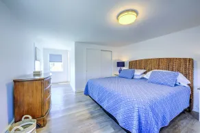 Town Neck Beach Retreat by the Marina - Image 5
