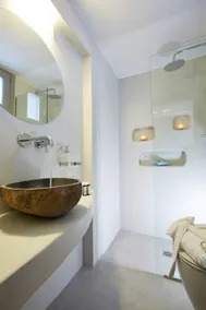 Traditional Villa with Private Heated Pool - Image 3