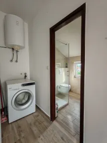 Apartment Ivy - Image 5