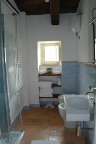 Boutique casa umbra con spa e strutture alberghiere - Image 3
