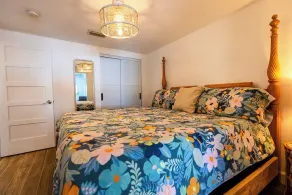 Angel Fish Cottage, Sweet 2 BR 1 B, Private Pool, Steps to Gulf and Bay - Image 4