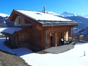 Uma linda moradia moderna em uma bela área de Switerland - Image 5