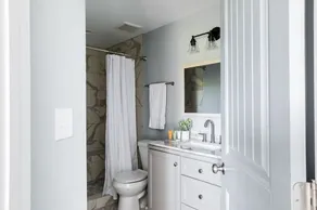 Garner Getaway - Newly Renovated 3Br/2Ba - Image 4