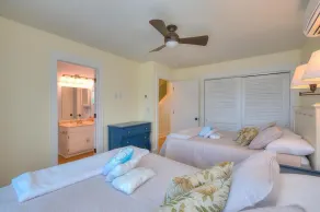 Enjoy a spacious oceanfront duplex at Codfather Unit 2 - Image 5