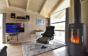 Amazing home in Harboøre with sauna - Image 2