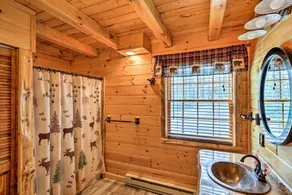 Adirondack Waterfalls Cabin on River/ Spectacular View/ Natural Swimming Pool. - Image 3