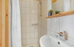 2 bedroom accommodation in Tranekær - Image 4