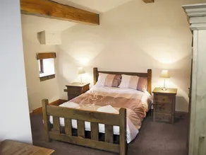 Hutter Hill Barn - Image 2