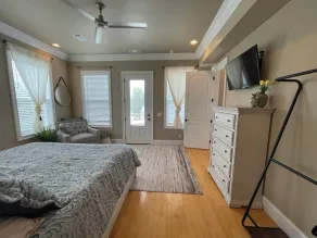 Lakeview Retreat: Dock, Boat Slip, Spacious for multi-family - Image 4